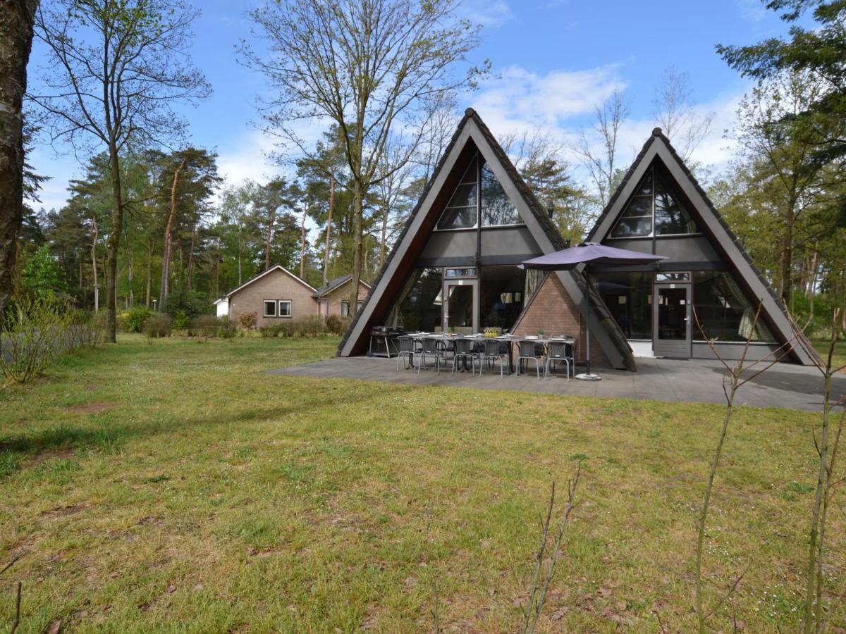 Holiday Home With Large Terrace Stramproy Luaran gambar